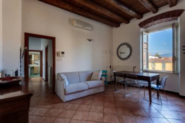 Two-Bedroom Apartment with Balcony - Via Cesare Battisti nr. 3