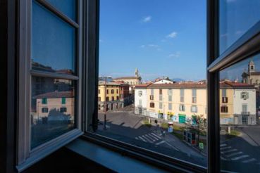 Апартаменты с 2 спальнями с балконом - Via Cesare Battisti, 3