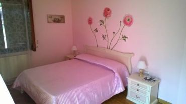 Double Room with Private External Bathroom - Peonia