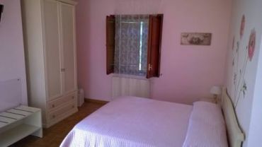 Double Room with Private External Bathroom - Peonia