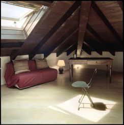 Large Double Room - Attic