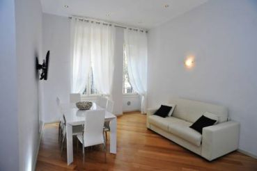 Two-Bedroom Apartment - Via Carducci, 5 