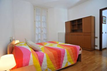 One-Bedroom Apartment - Piazza Volta, 30 