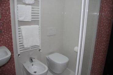 Double or Twin Room with Private External Bathroom - Annex