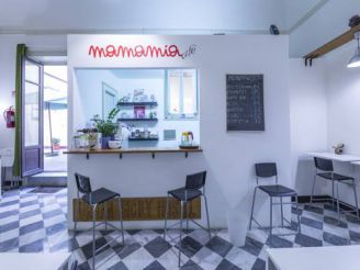 Mamamia Hostel & Guesthouse