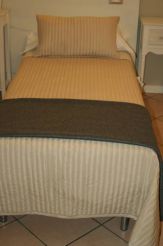 Двухместный номер с 1 двуспальной кроватью и дополнительной кроватью