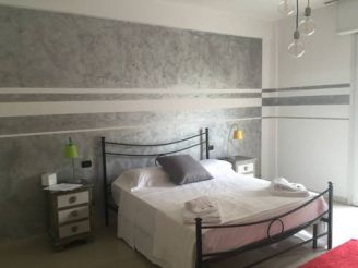 Double Room with Shared Bathroom and Extra Bed