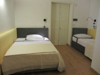 Deluxe Double Room (2 Adults + 1 Child)