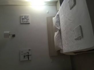Двухместный номер с 1 кроватью и общей ванной комнатой