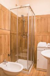 Deluxe Double Room with Shower